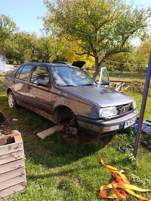 Продава се Венто