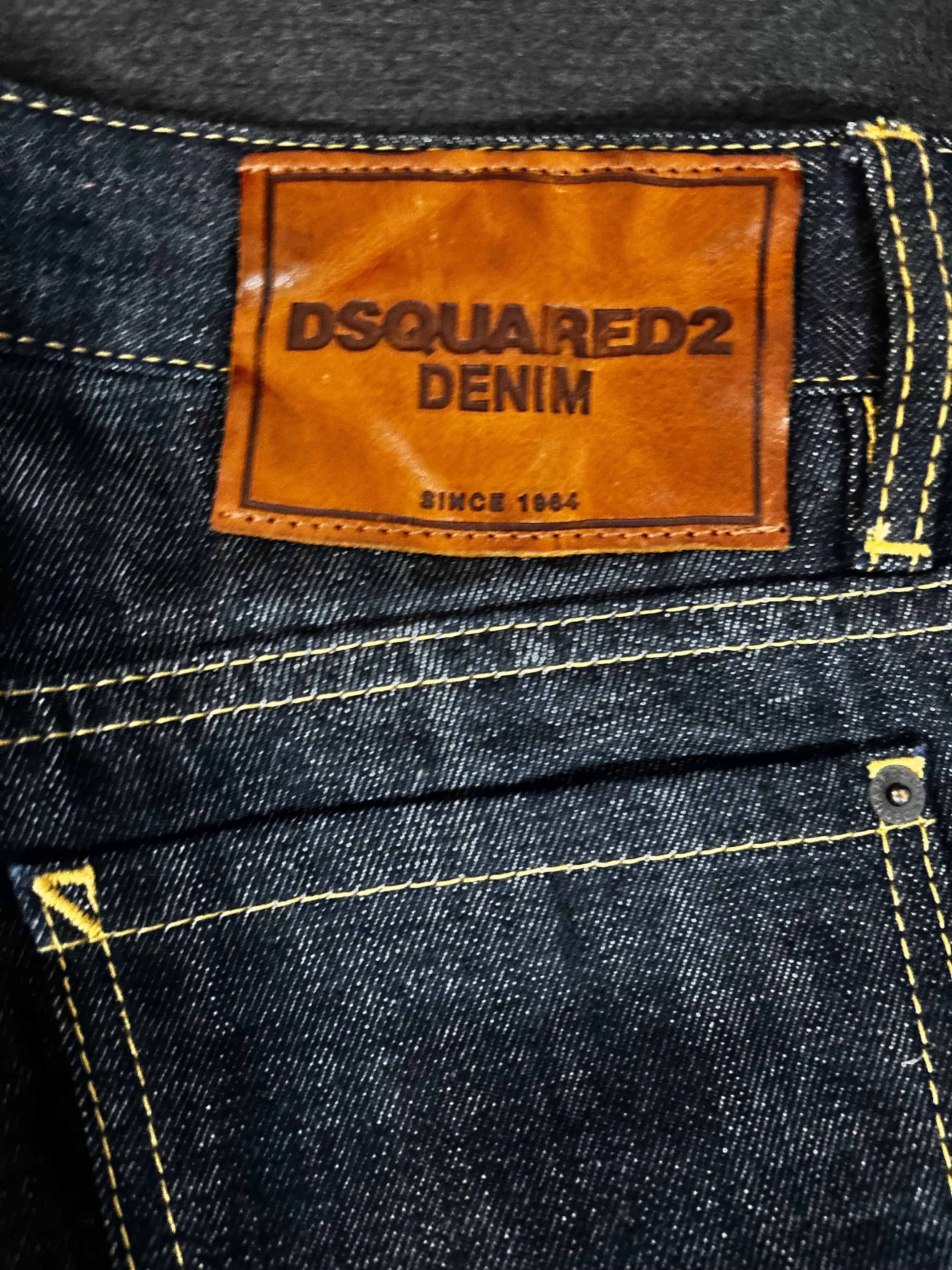 Blugi DSQUARED2 marimea 32 talie foarte joasa purtati o data