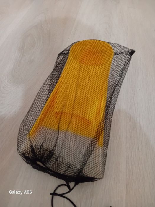 Продам ласты,очки,шапки,плавки для плаванья