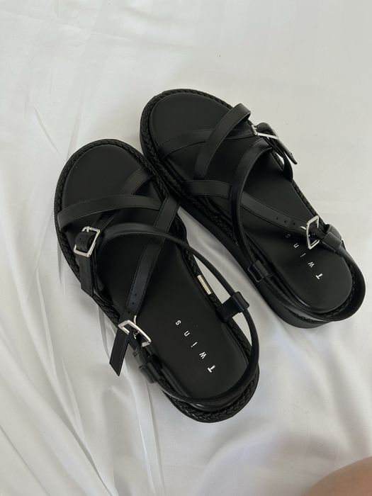 Сандали новые не ношеные