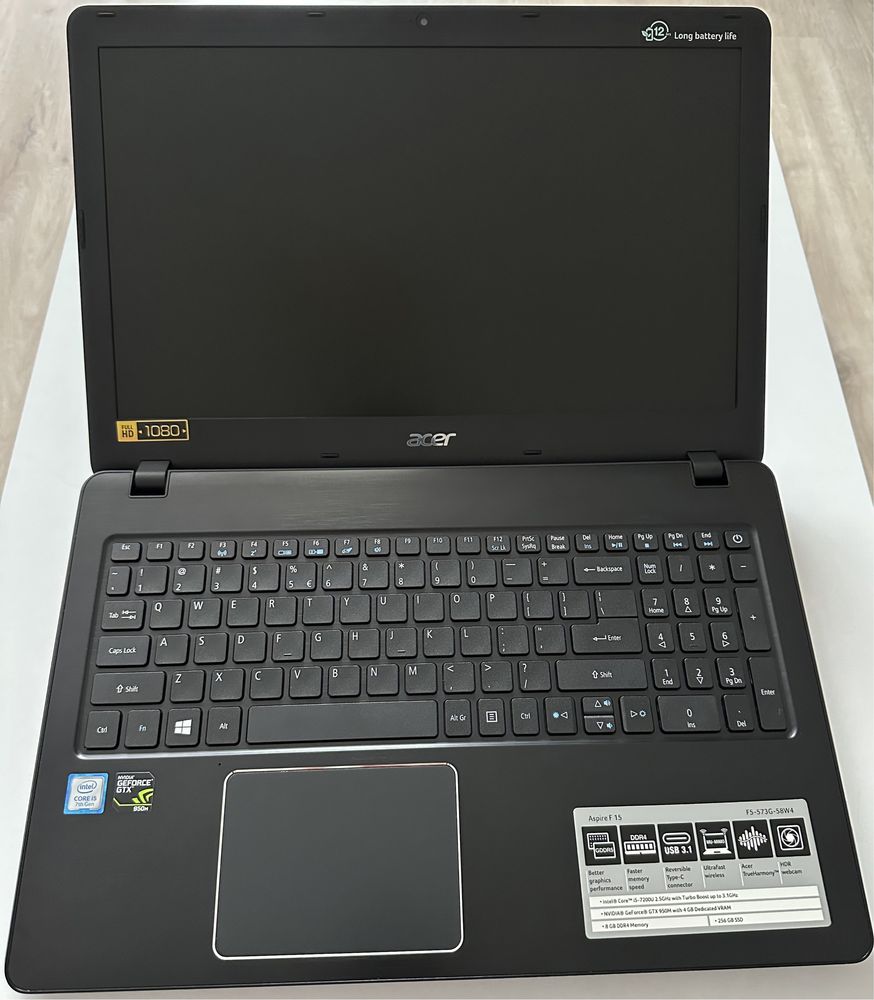 Laptop ACER Aspire F15 - 256GB SSD