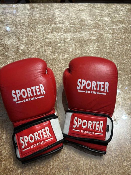 Боксови ръкавици
