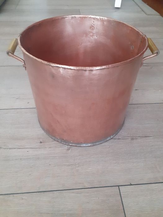 Oale de cupru cu mâner