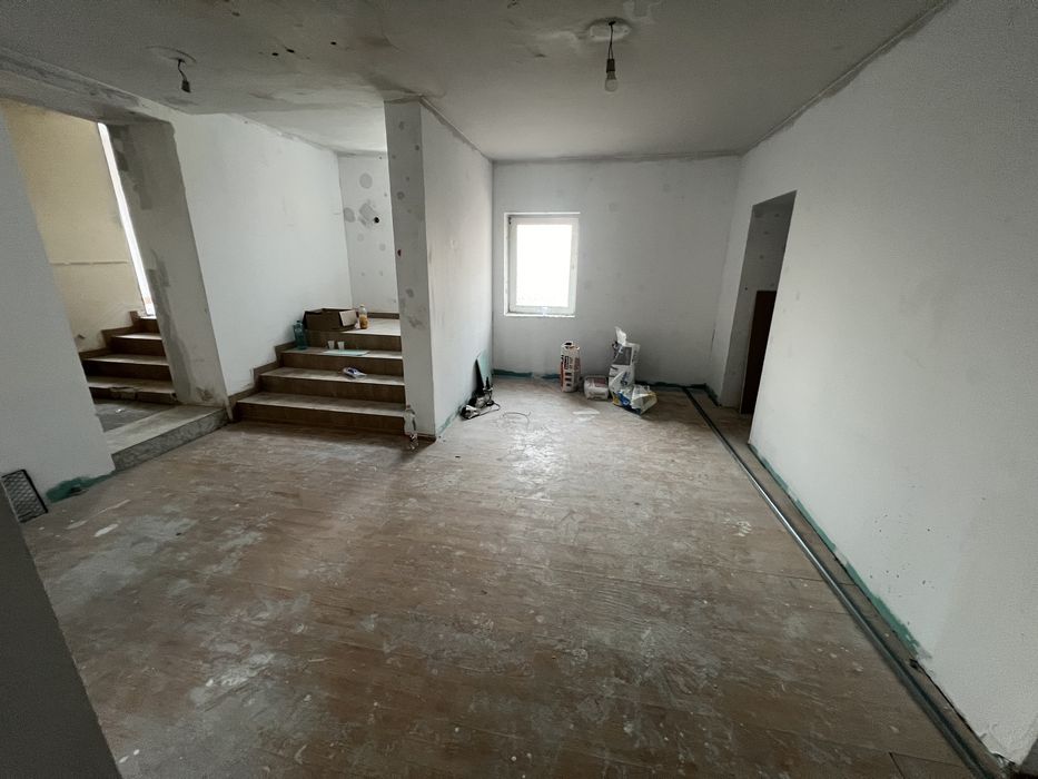 Persoana fizica , inchiriez casa in zona Complexului studentesc