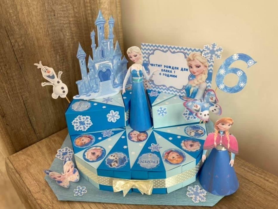 Картонени торти за рожден ден