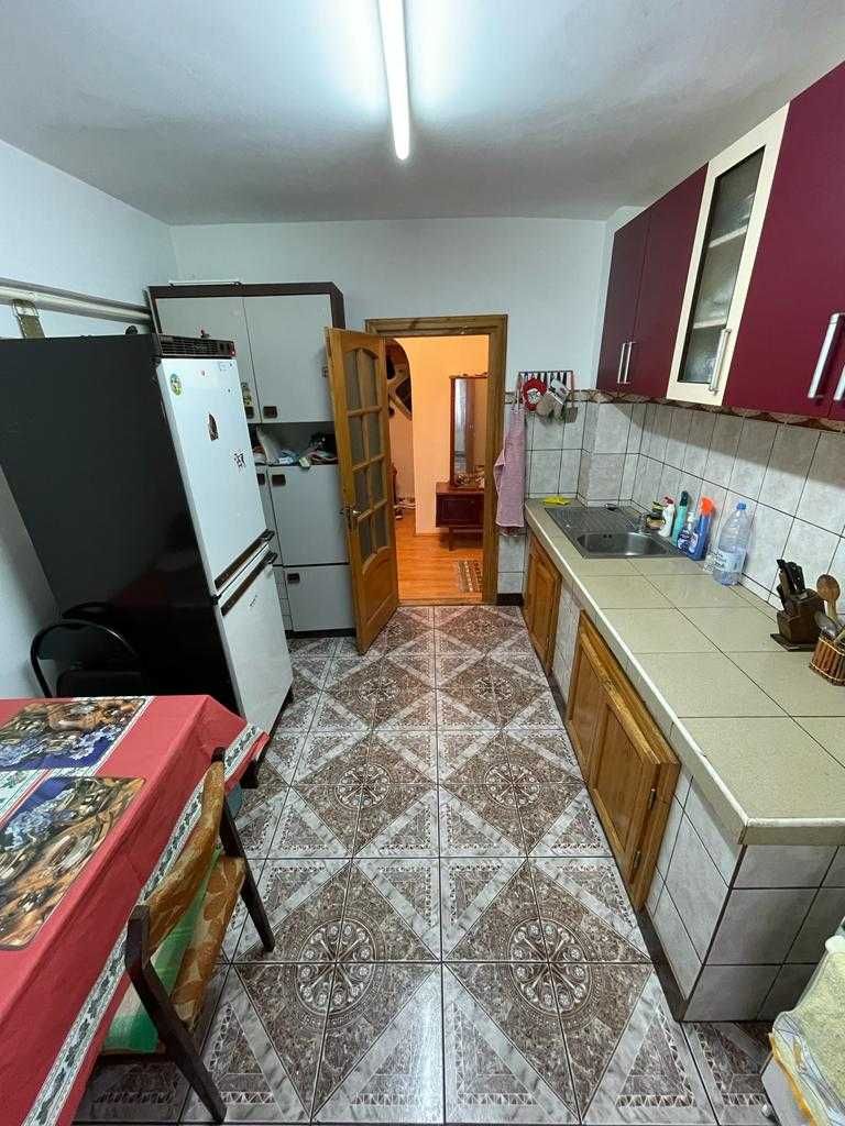 Apartament cu 4 camere