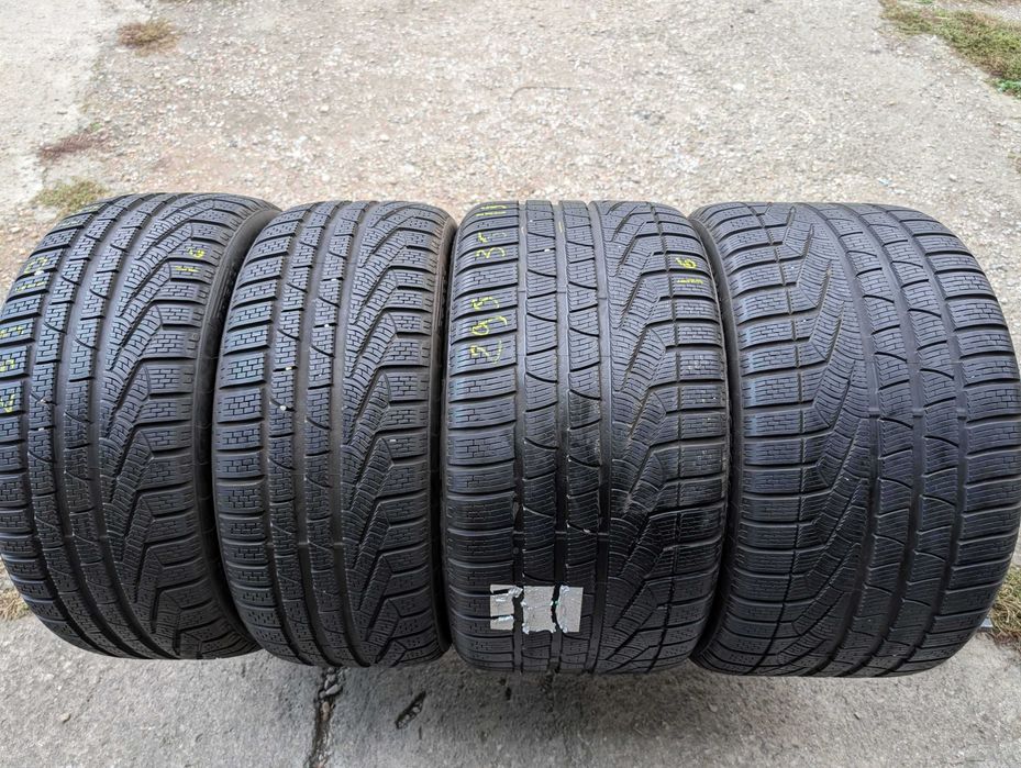 SET 4 Anvelope Iarna 235/40 R19 + 295/35 R19 PIRELLI Sottozero Winter