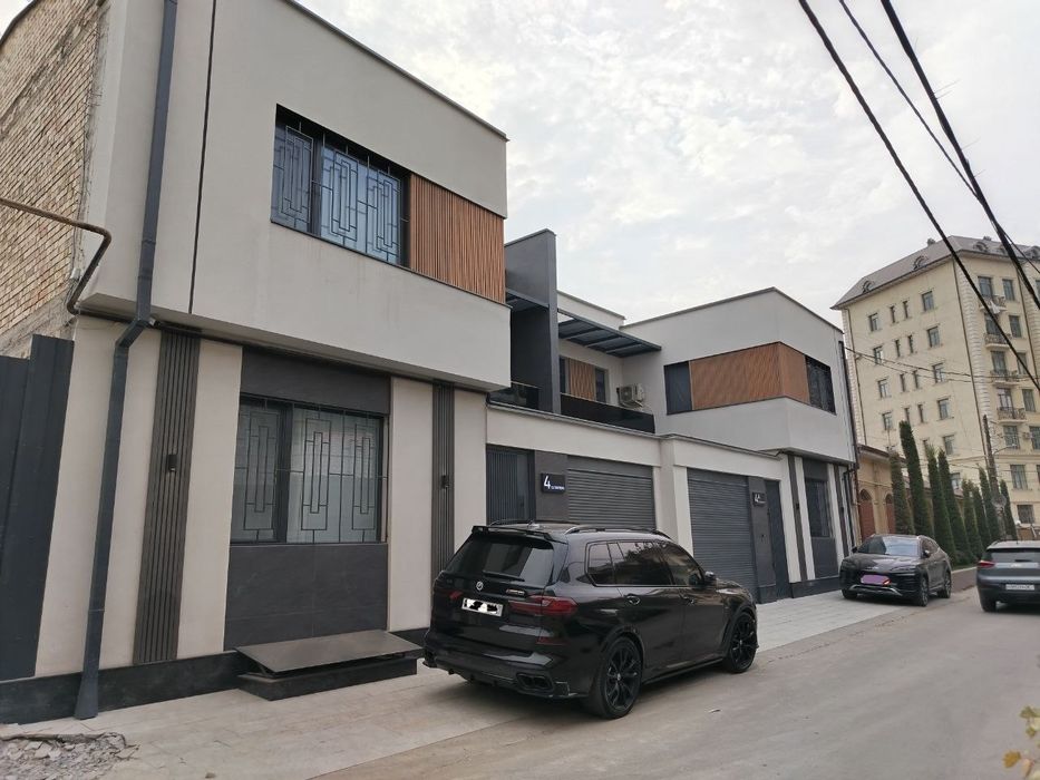 Продаю ТАНХАУС на Новомосковской