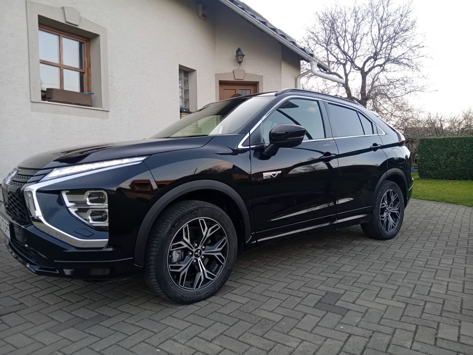 Mitsubishi Eclipse Cross PHEV Instyle Plug-in echipare de TOP