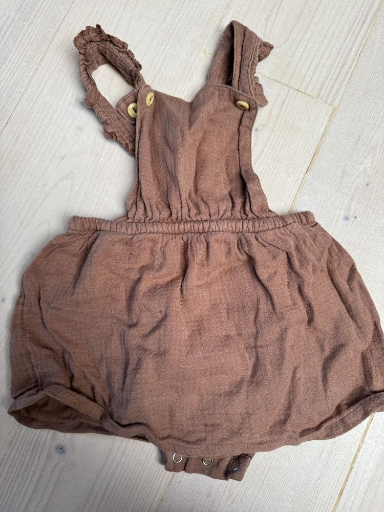 Комплект за момиченце - сукман H&M и чорапогащник Kognes Slojd