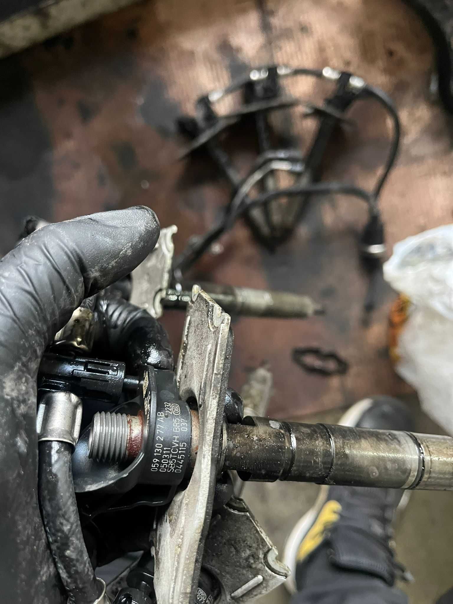 injectoare plus rampa audi a4b7 3.0bkn