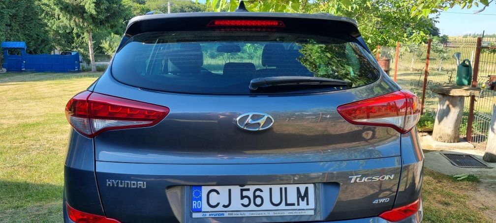 Vând Hyundai Tucson 4x4 diesel