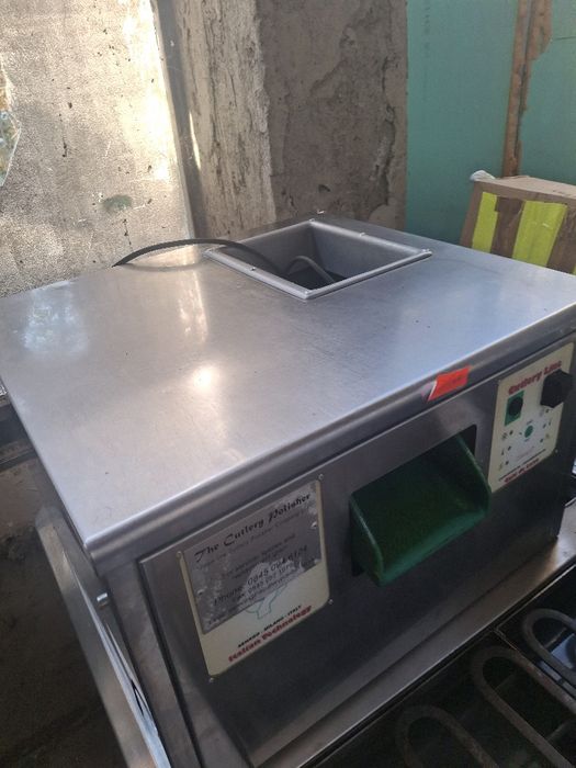 Машина за полиране на прибори