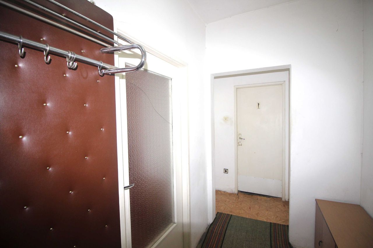 Продава се Едностаен апартамент в Габрово, Младост - 41 кв.м за 741 €/кв.м - Снимка #2