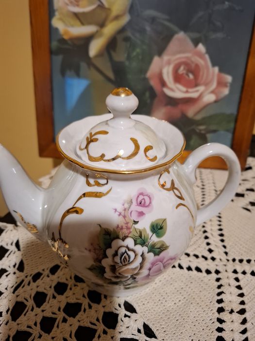 Руски чайник с декор