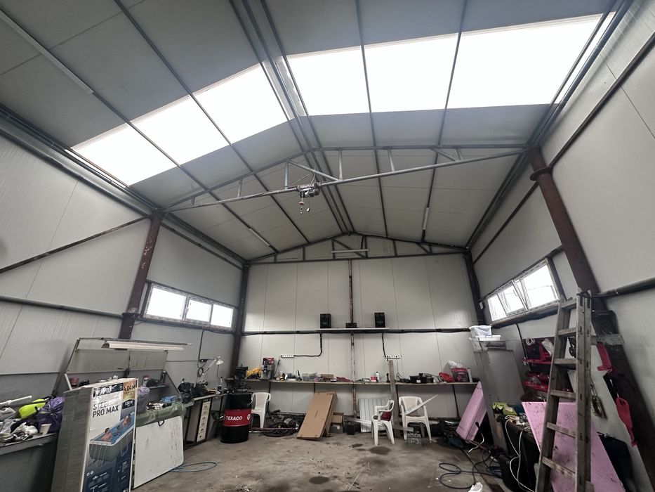 Închirierz  hala bradu