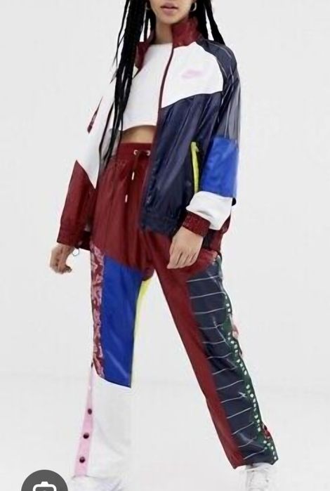 Nike NSW уникален оригинален дамски екип М/Л размер