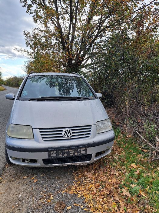 Vând Volkswagen sharan pentru dezmembrări