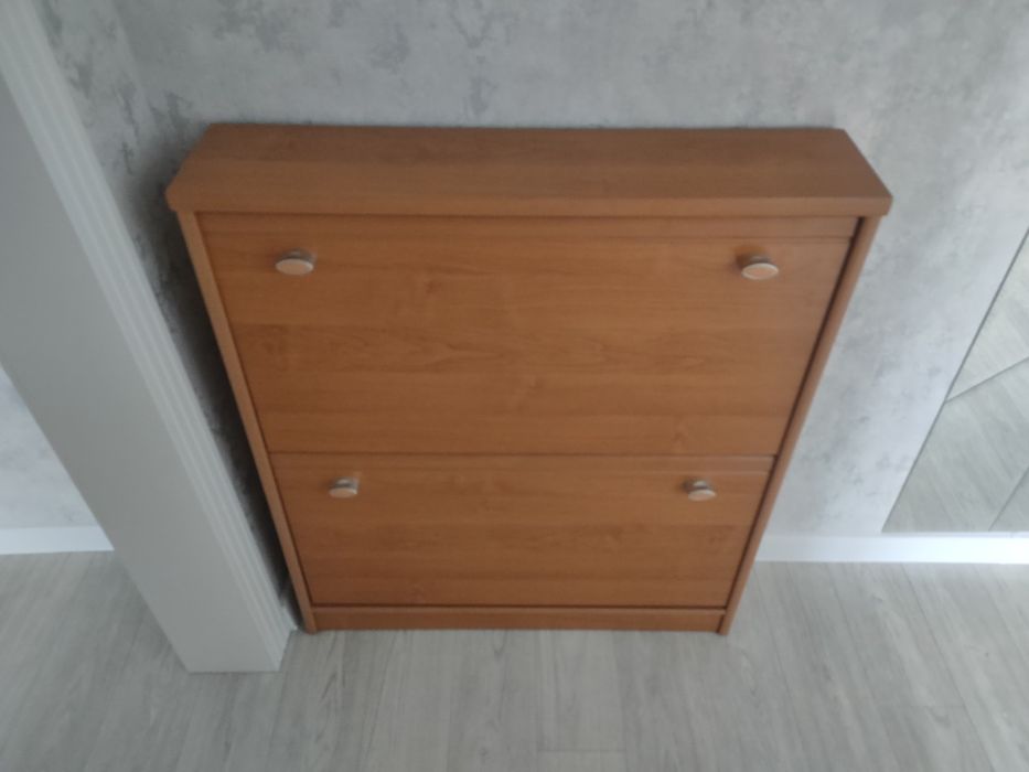 тумбочка под обувь.