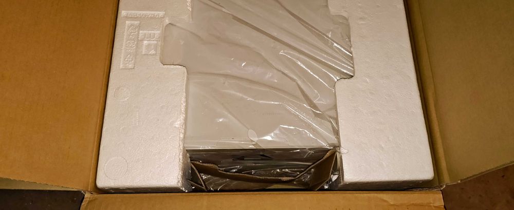 Vând imprimantă EPSON L4266 ECOTANK ( CISS ) pentru piese.