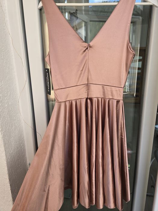 Сатенена дамска рокля