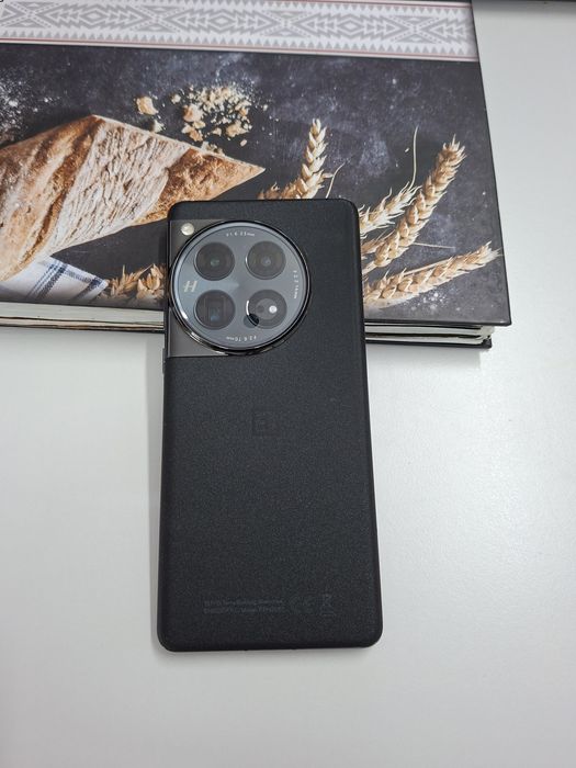 Vand Oneplus 12, 12gb ram
