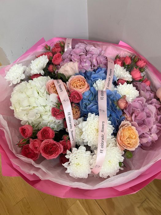 Красивый большой букет