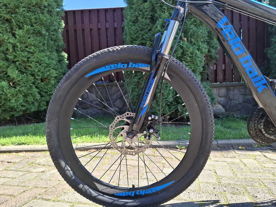 Vând bicicletă Velo baik-650 lei (negociabil)+ CADOU