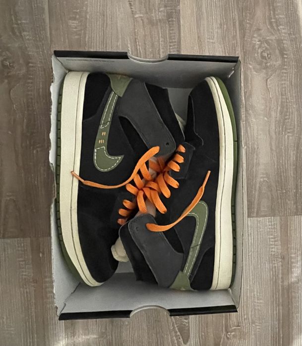 Air Jordan 1 Mid Anthracite Light Olive
