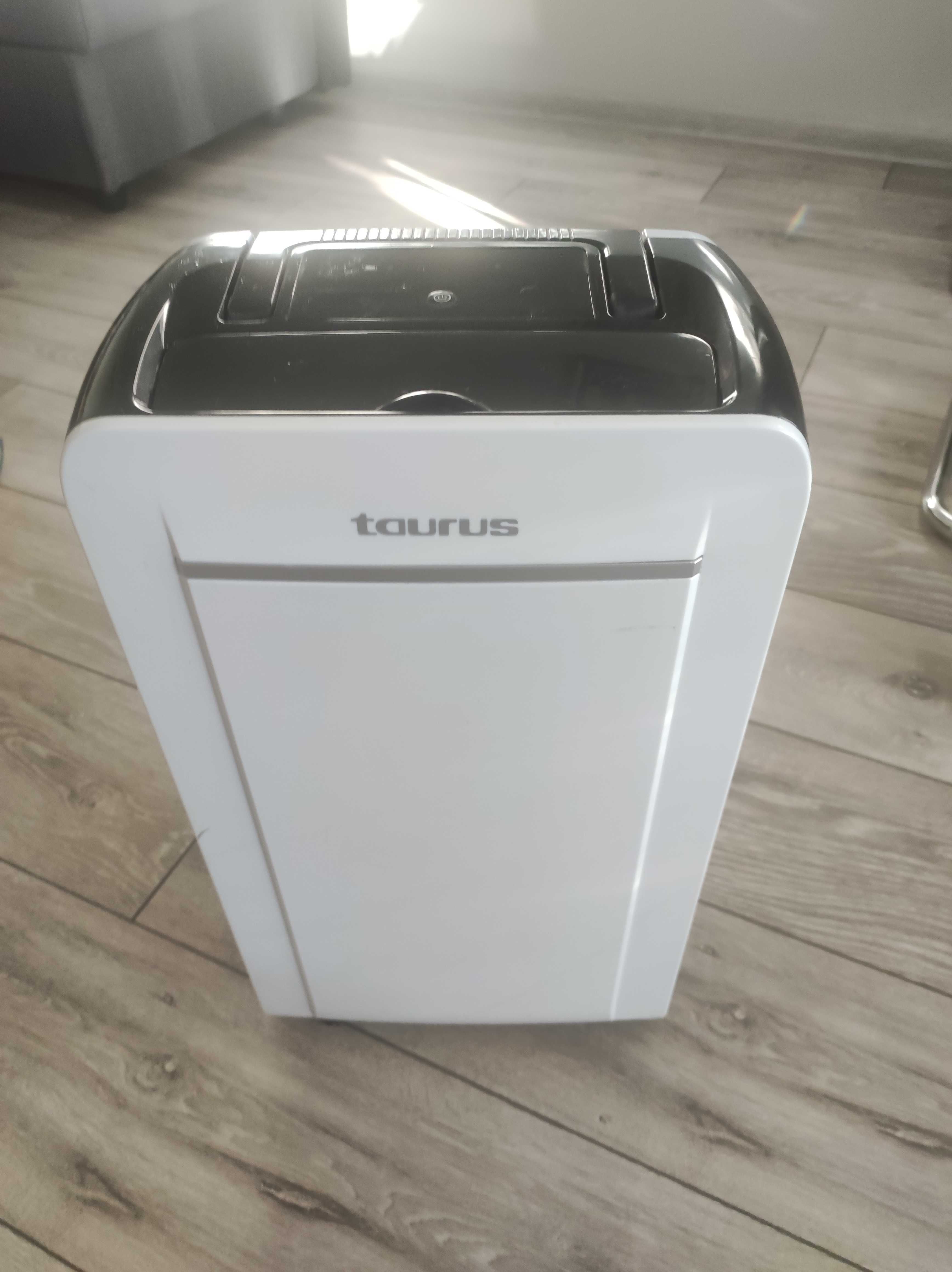 Влагоабсорбатор Taurus DH10M 1.5 L 42 dB