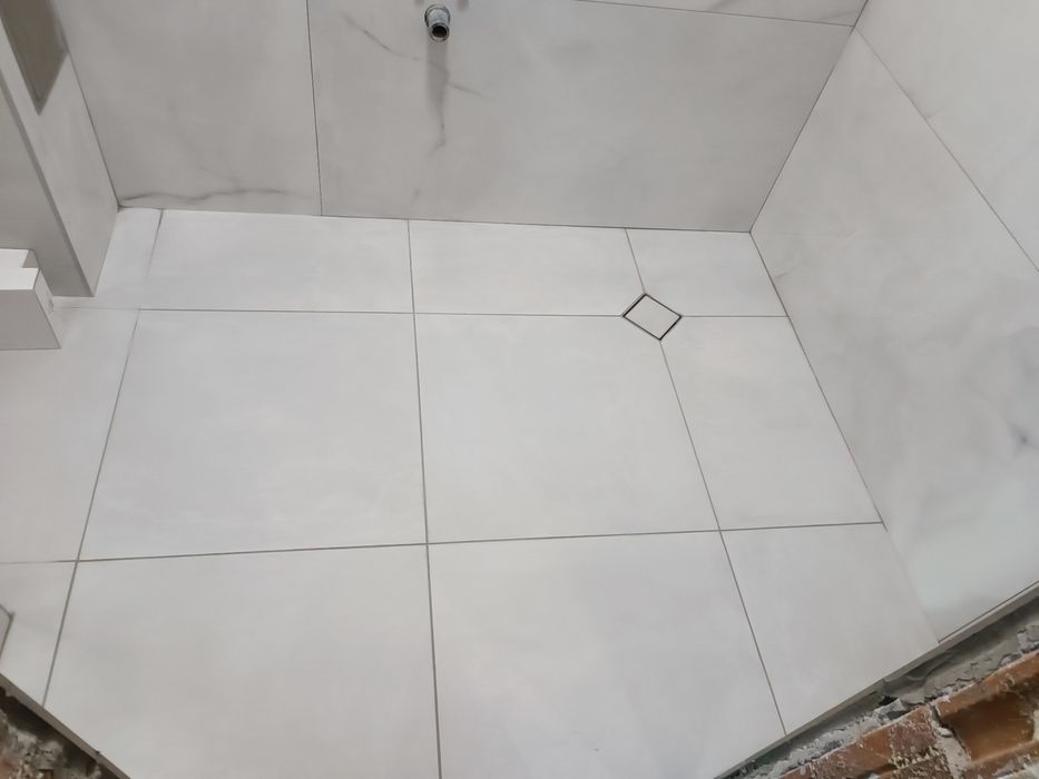 Майстор фаянс, теракот, бани