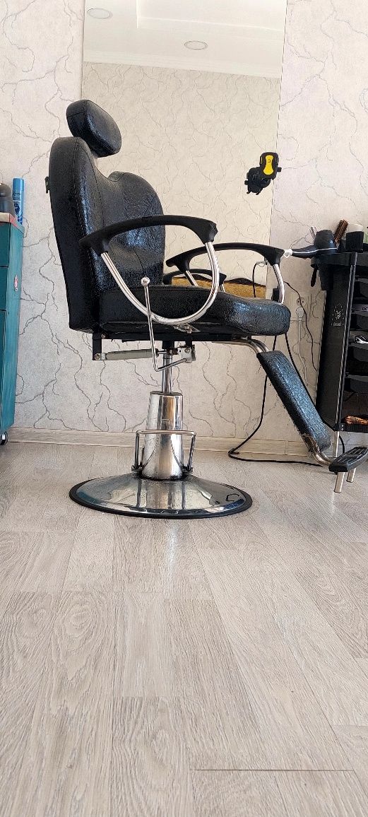 Barbershop kreslo