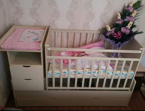 Новорожденный и  подростковый кровать