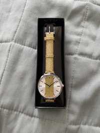 Дамски часовник