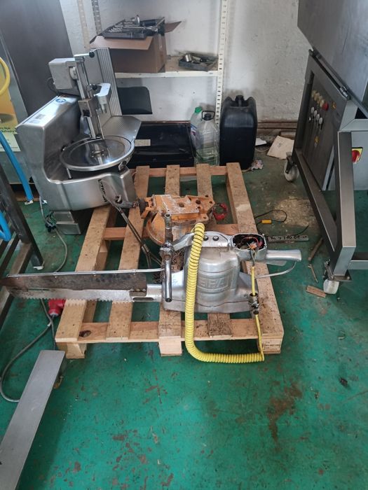 Portionator mici , fierastrau transare , masina batut snitel