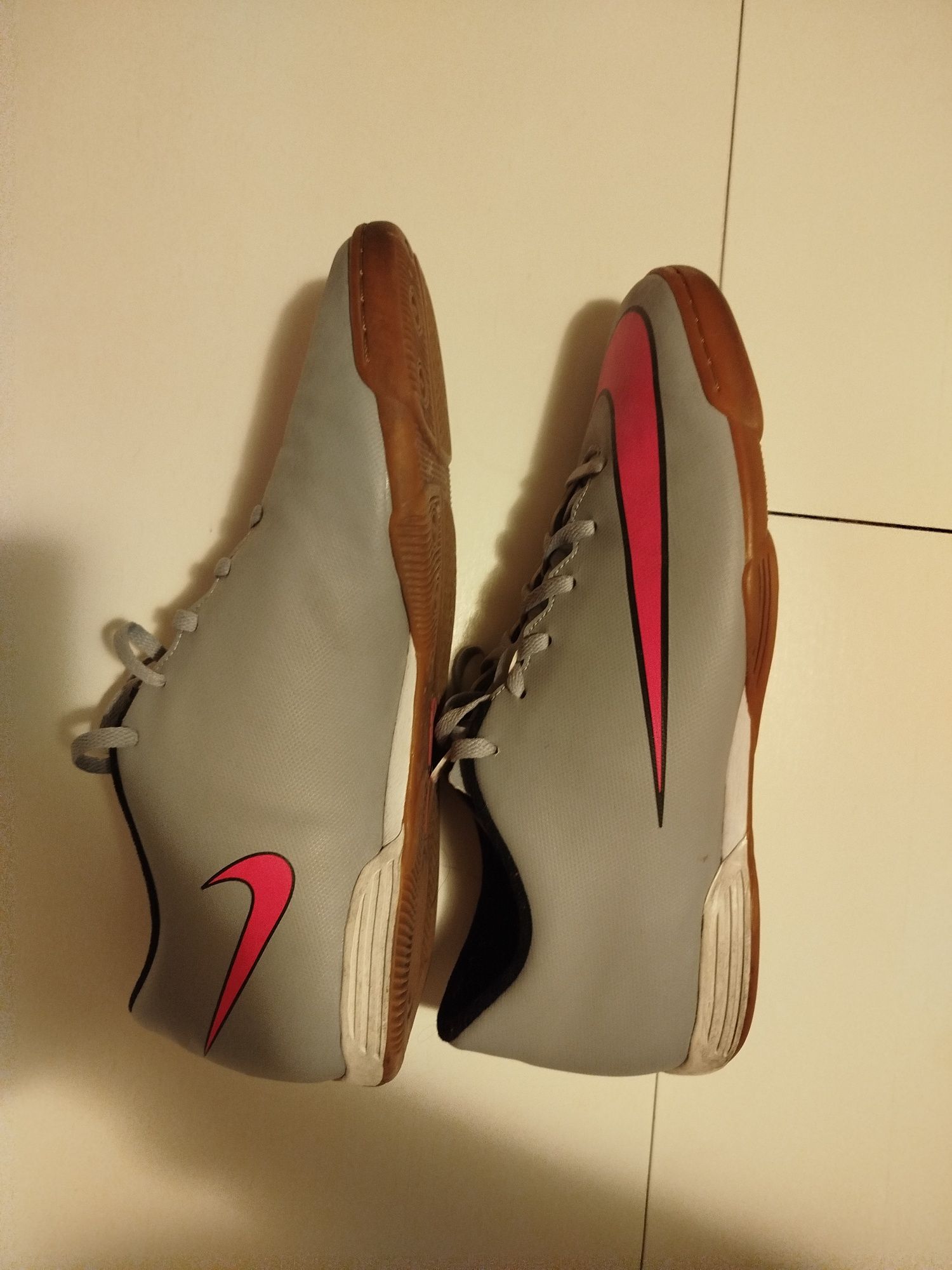 Nike mercurial мъжки обувки като нови