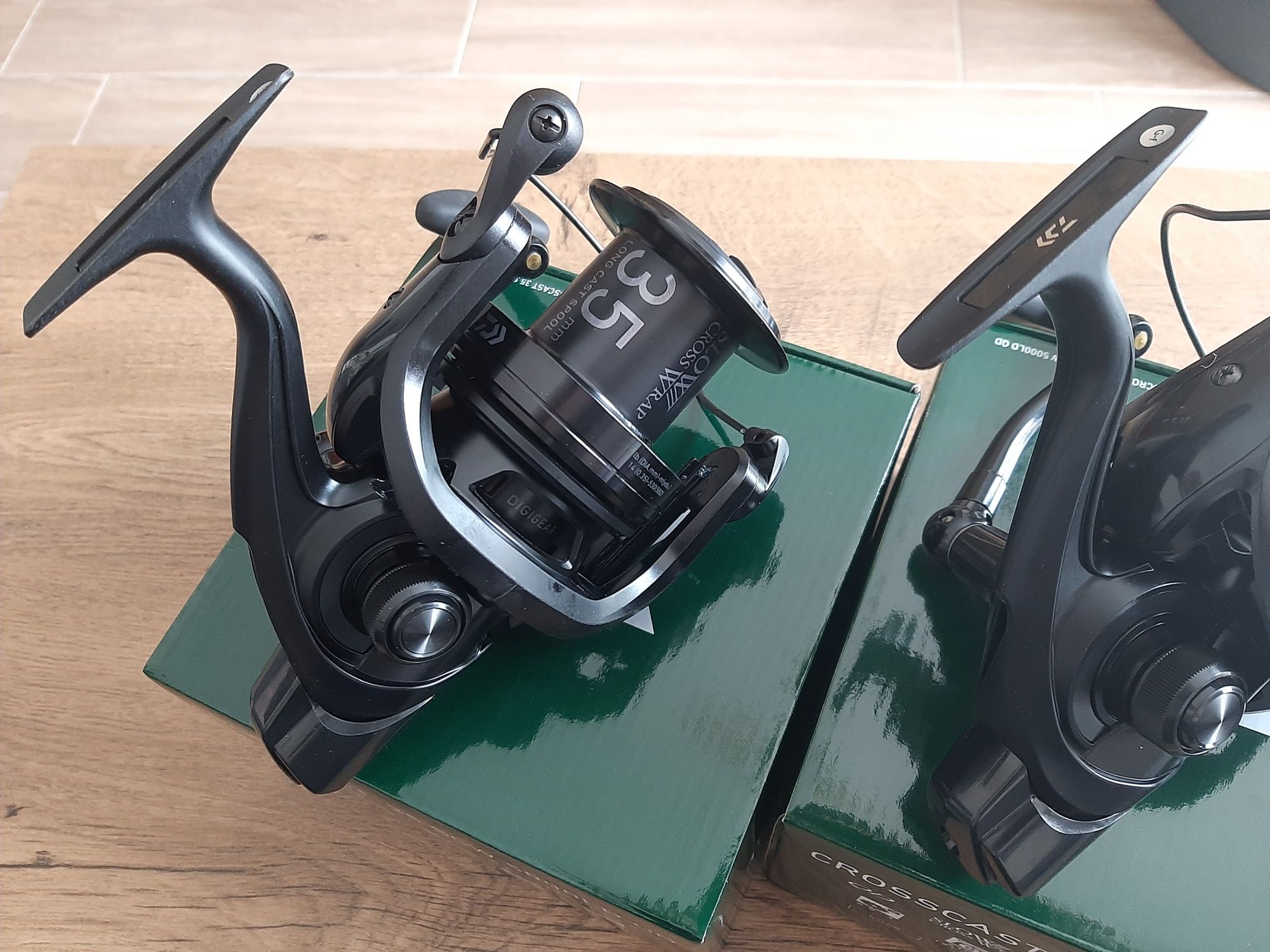 Mulinete crap Daiwa Crosscast 35 SCW 5000LD QD, 530m-0.35mm, NOI