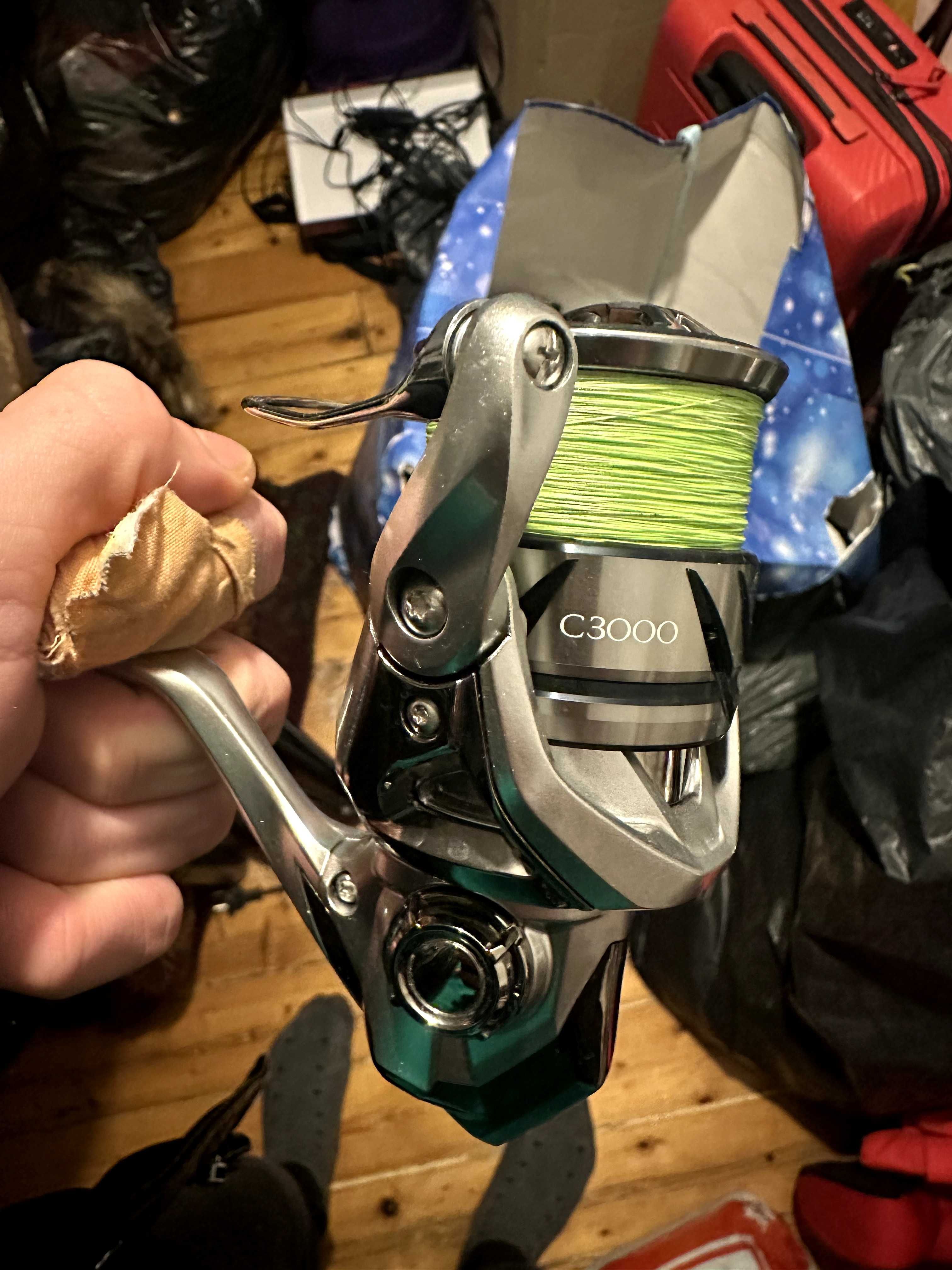 Shimano Stradic FL 3000 с навито влакно