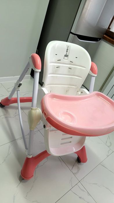 Детский стульчик для кормления