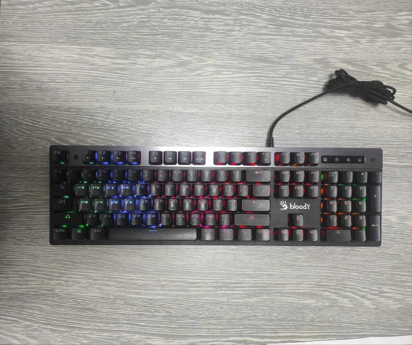 Игровая клавиатура Bloody B500N