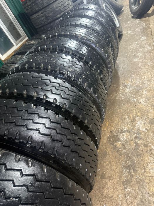 Продам б/у авто шины 12/22.5