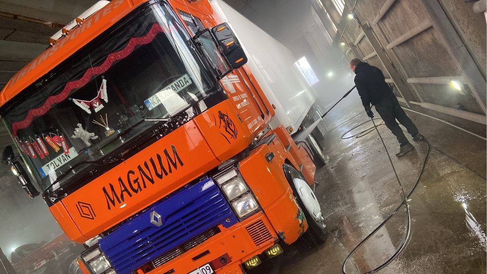 Продам рено магнум