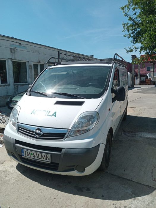 opel vivaro , intretinut !