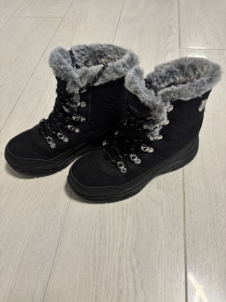 Cizme impermeabile Skechers marimea 35,5