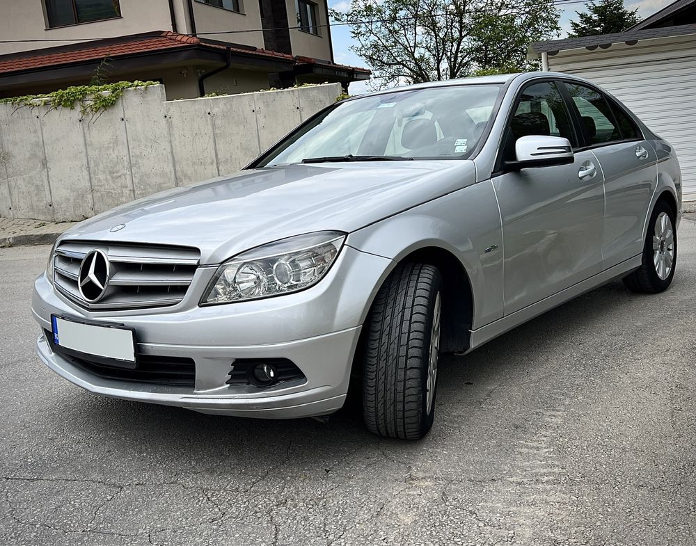 Продавам Mercedes-Benz C 220 2.2d