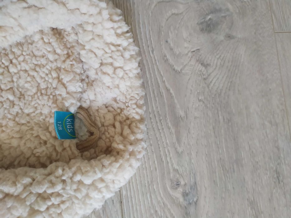 Детско кадифено яке с пух, 128 см.