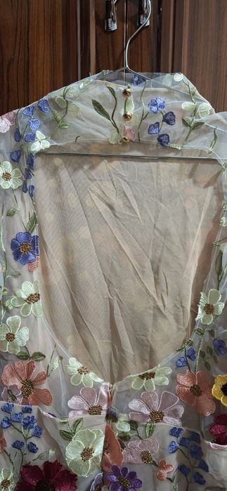 Платье с цветочным принтом на подкладке