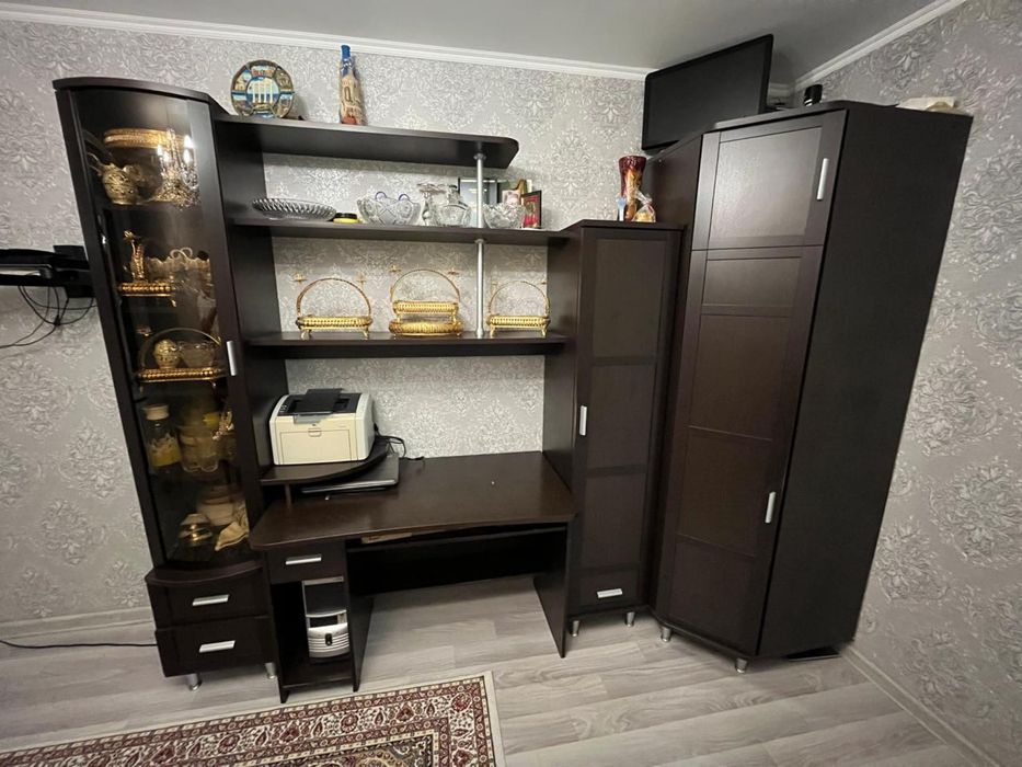 Продается стенка шкаф срочно