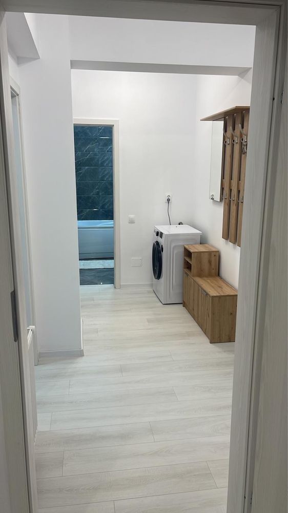 Inchiriez pe termen lung  apartament 2 camere