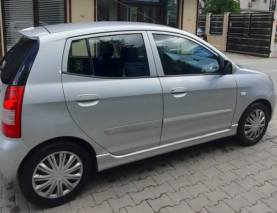 vand kia picanto benzina